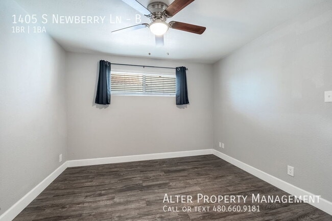 Building Photo - 1405 S Newberry Ln