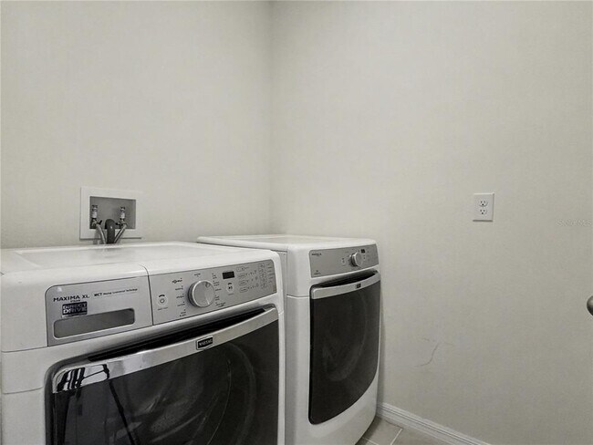 Building Photo - 4867 Cranberry Wy