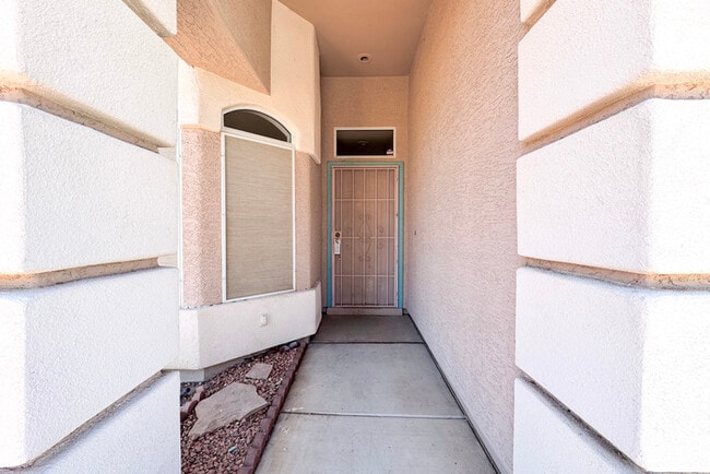 Building Photo - 3Bed/2Bath House at 63rd/Northern Ave! $19...