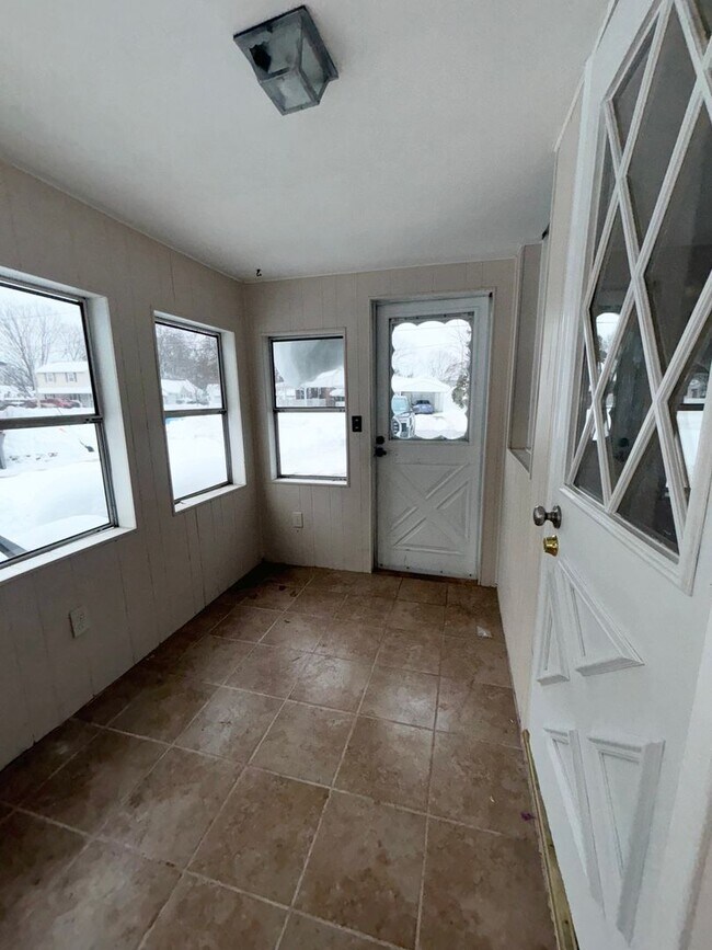 Building Photo - 110 Victory Dr