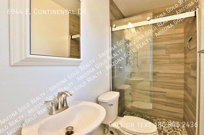 Building Photo - 6944 E Continental Dr