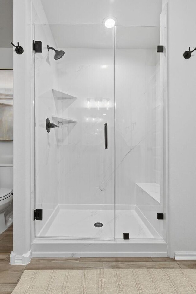 Building Photo - Beautiful 4 Bed / 2 Bath Home with Open Layout in Owasso