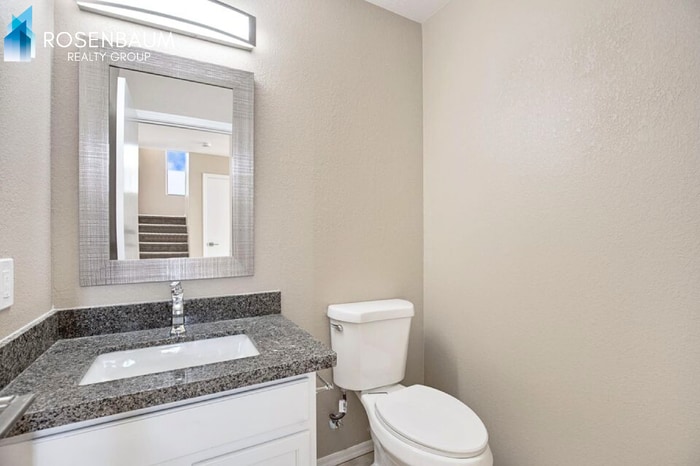 Building Photo - 1746 E Desert Moon Trail