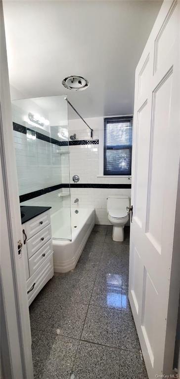 Building Photo - 132 Cottage Ave