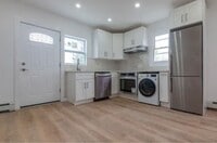Building Photo - 205 Ives St