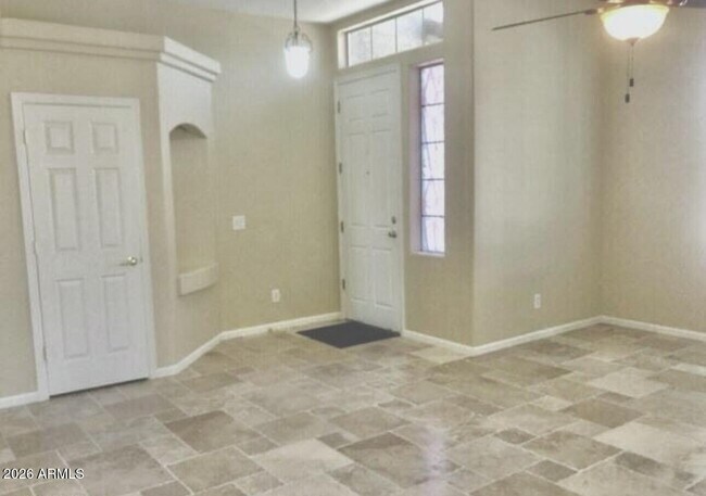 Building Photo - 2365 W Jasper Butte Dr