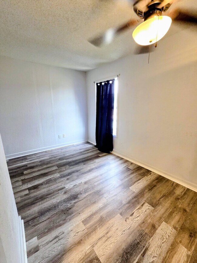 Building Photo - 3011 Avenue F