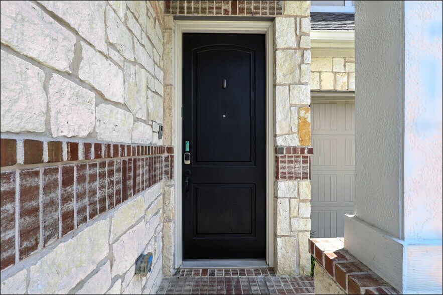 Building Photo - 2284 Bower Ln