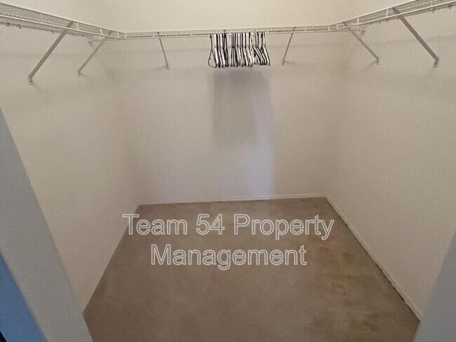 Building Photo - 6323 Sturbridge Ct