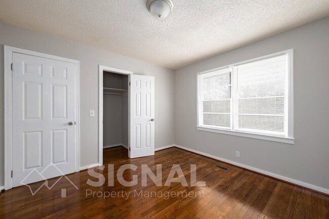 Building Photo - 330 Harlem Ave