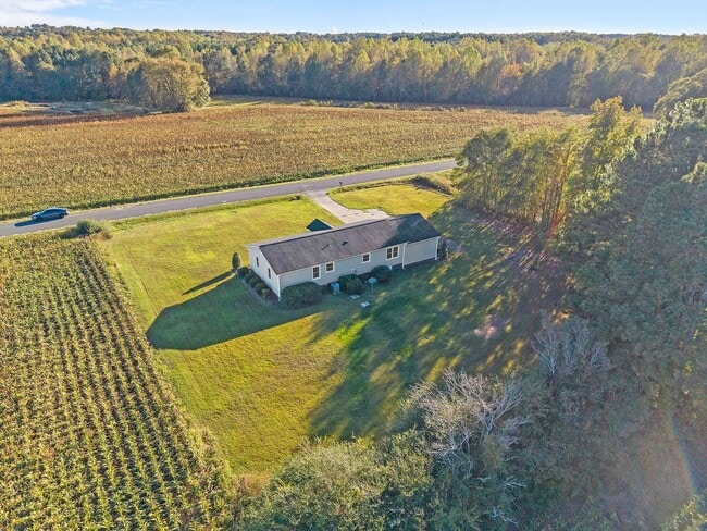 Building Photo - Lovely 3 bed 2 bath home located in Lillin...