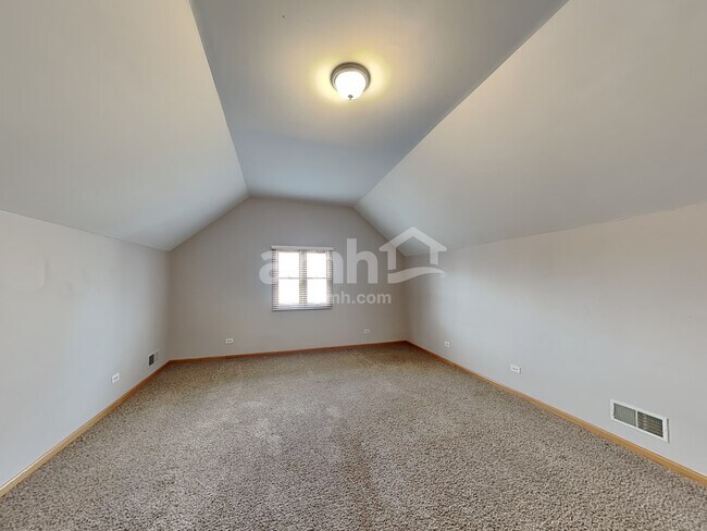 Building Photo - 1113 Geneva St