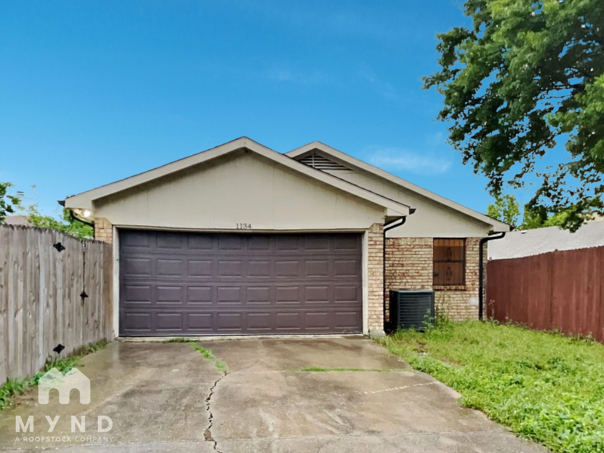 Building Photo - 1134 Hemlock Dr