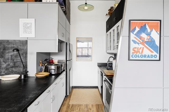 Building Photo - 3309 Blake St