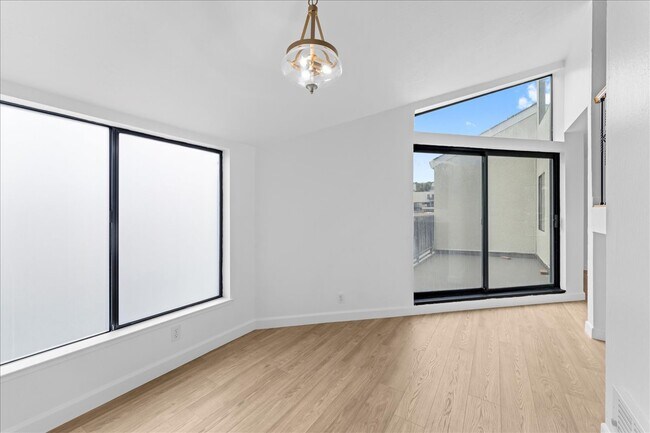 Building Photo - 1 Appian Way