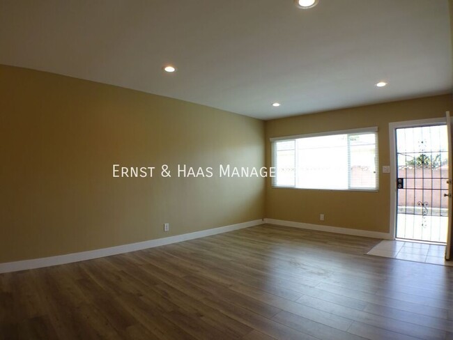 Building Photo - Wonderful 2 Bedroom Unit in Downey!