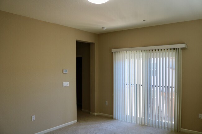 Building Photo - Beautiful home in Brentwood with SOLAR!