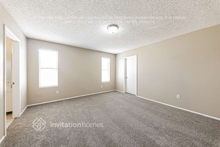 Building Photo - 9214 W Cortez Ave