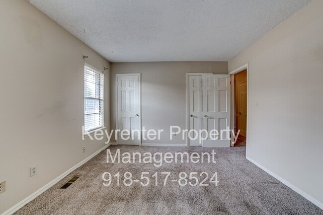 Building Photo - Beautiful 2bed/2bath Duplex!!