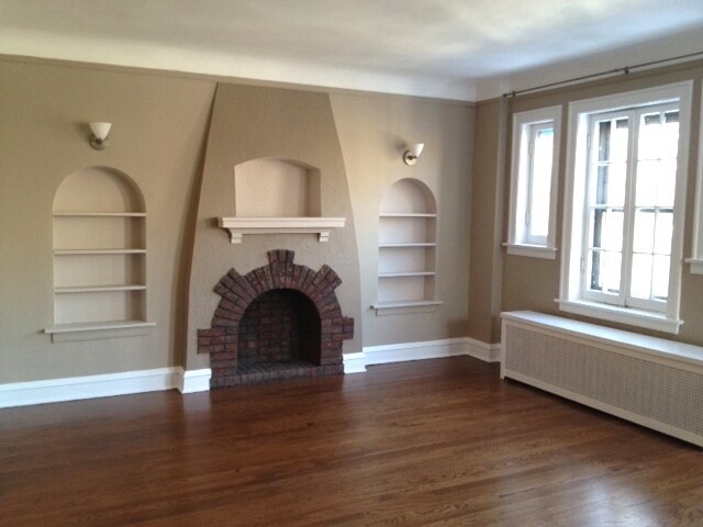 Building Photo - 1445 W Thome Ave