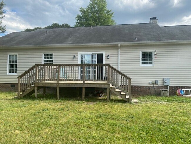 Building Photo - 105 Labonte Dr