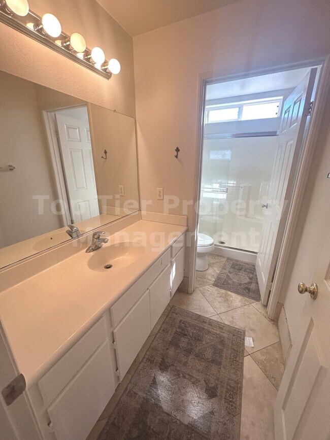 Building Photo - Beautiful 4 bed, 3 bath, 2,726 sqft House in Peaceful San Marcos Neighborhood - Available 11/15