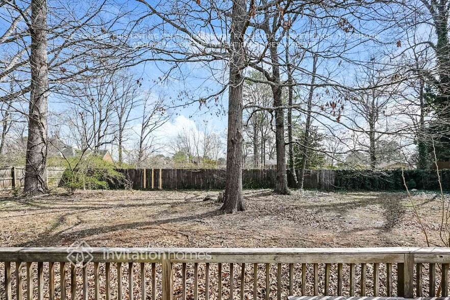 Building Photo - 624 Granite Trce