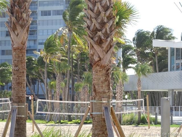 Building Photo - 7330 Ocean Terrace