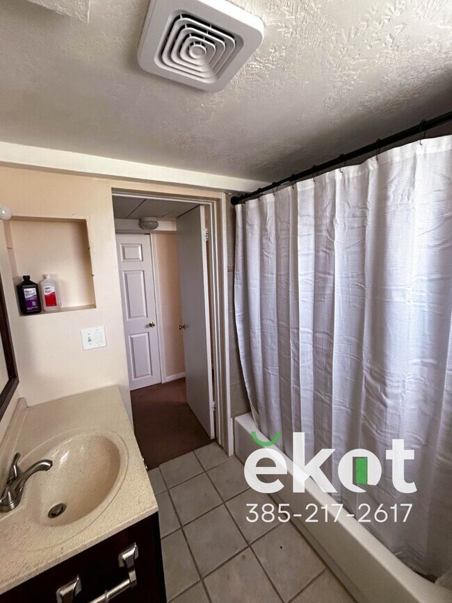 Building Photo - Jacobsen-Bluffdale