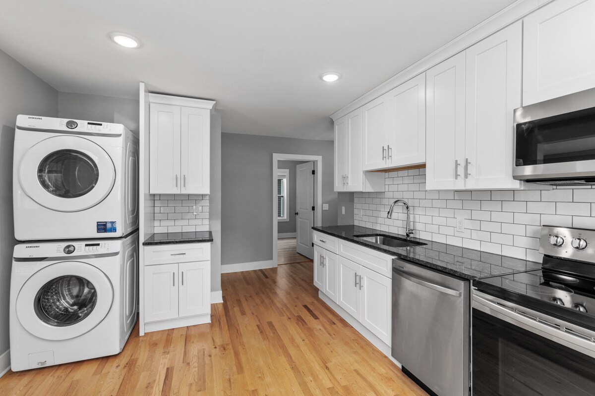 Building Photo - 621 3rd St NW