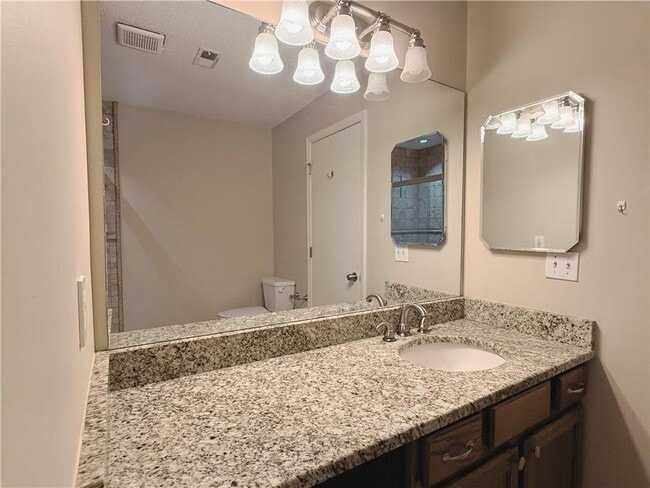 Building Photo - 7024 Somerset Cir