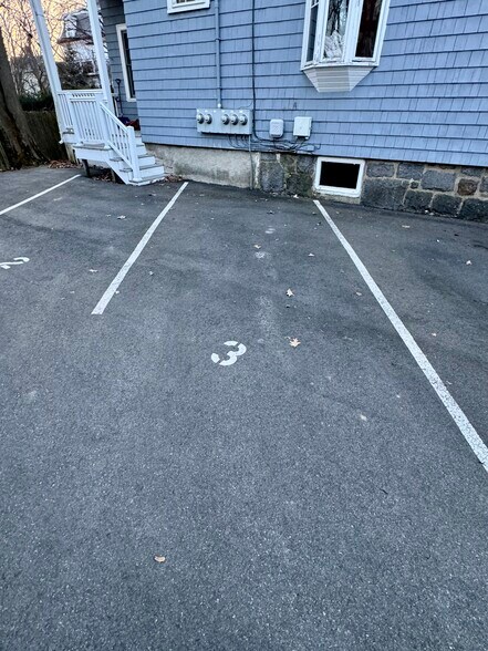 Building Photo - 24 Grovenor Rd