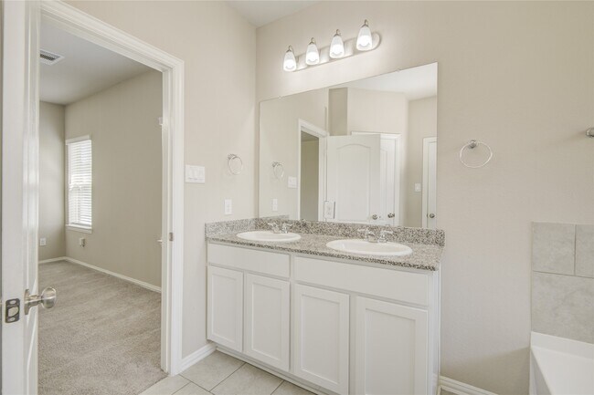 Building Photo - 31319 Palomino Ranch Path