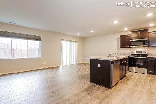 Building Photo - 18791 108th Ave E