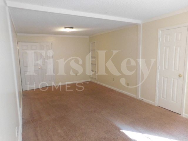 Building Photo - 6331 Scarletcrest Ln