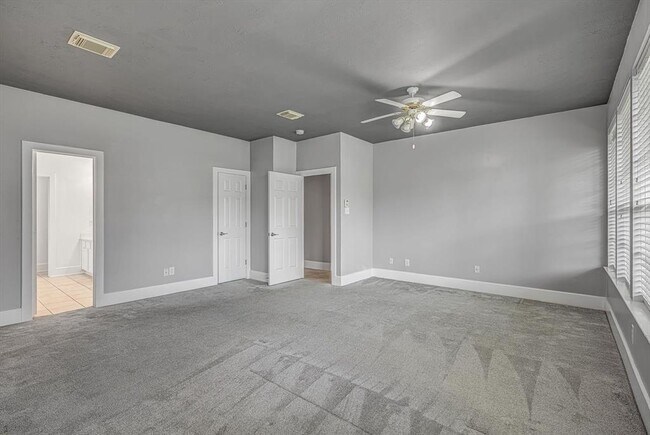 Building Photo - 16806 Ivy Wild Ln