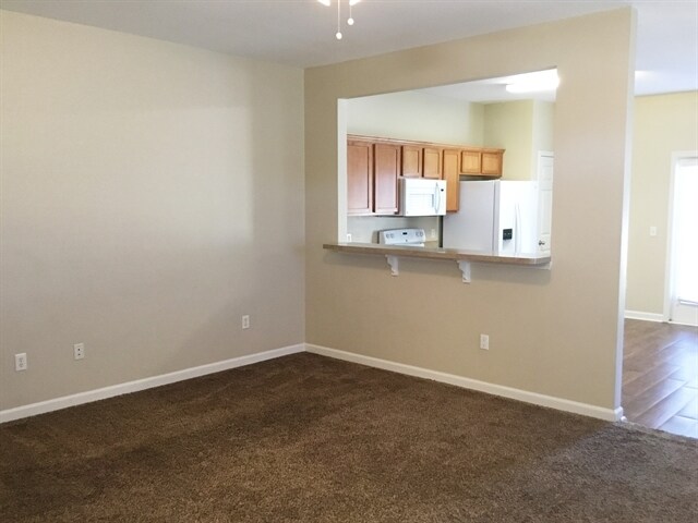 Building Photo - 10 Blue Oak Dr