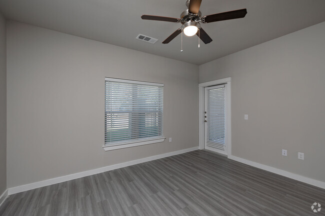 Living room - Conroe Senior Village