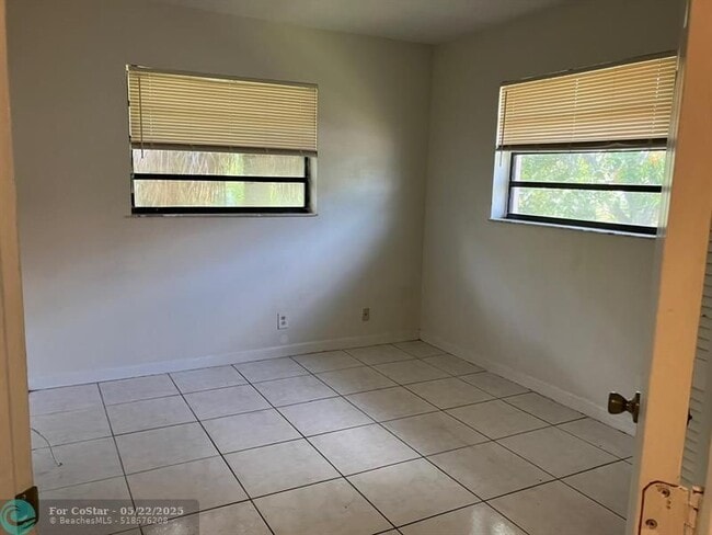 Building Photo - 3602 NW 116th Terrace