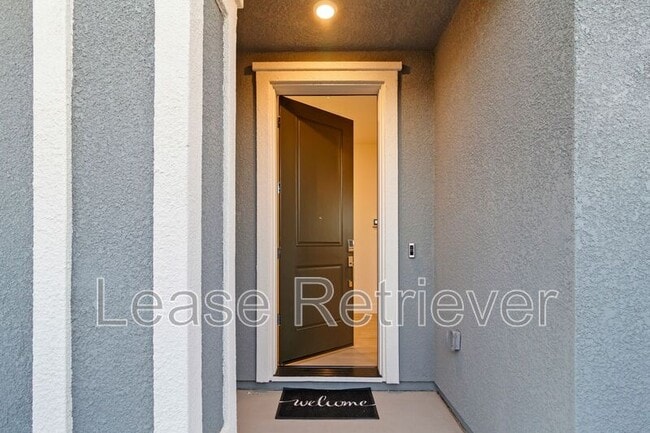 Building Photo - 1909 Ariana Pl