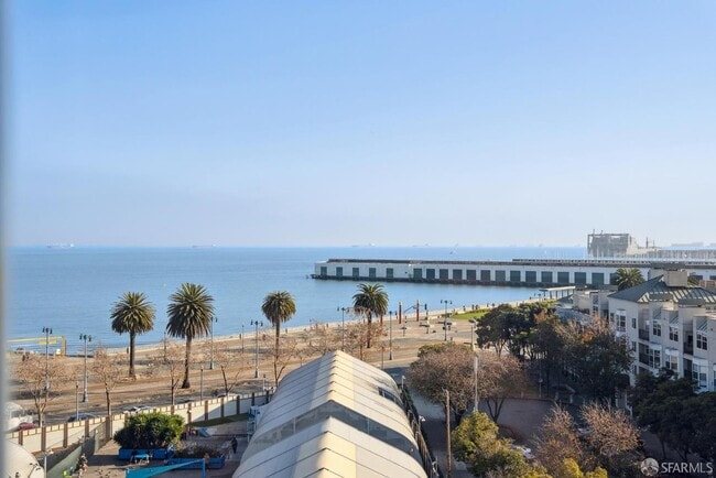 Building Photo - 501 Beale St