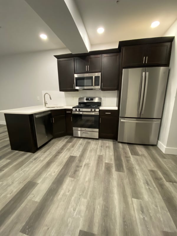 Building Photo - 369 Haverhill St