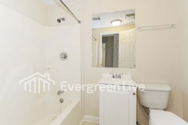 Building Photo - 3638 Pebble Creek Dr