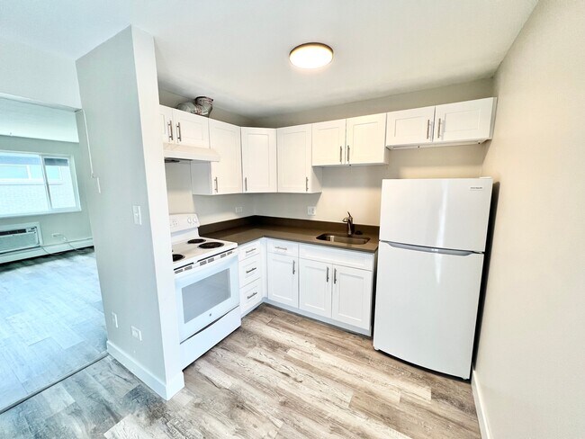 IMG_6194 - OAK NORTH APTS