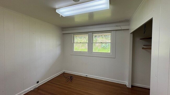 Building Photo - Beautiful 3 Bedroom House with Studio and Separate Garage on Property