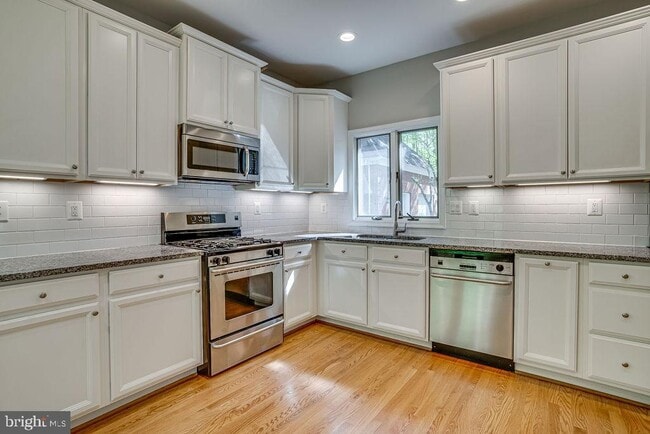 Building Photo - 14035 Vom Hainberg Pl