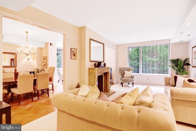 Building Photo - 1155 23rd St NW