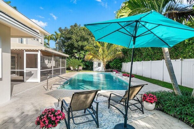 Building Photo - 518 Gardenia Terrace