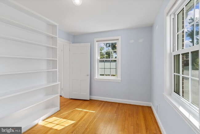 Building Photo - 15118 Liberty Grove Dr