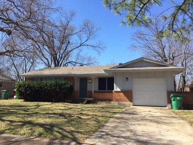 Primary Photo - 6508 Finch-House